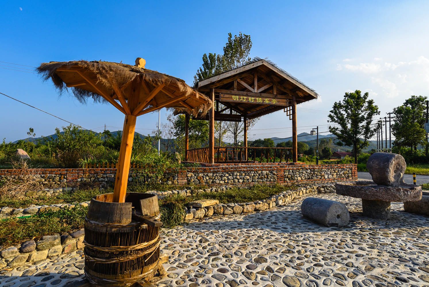 美丽乡村候车亭设计